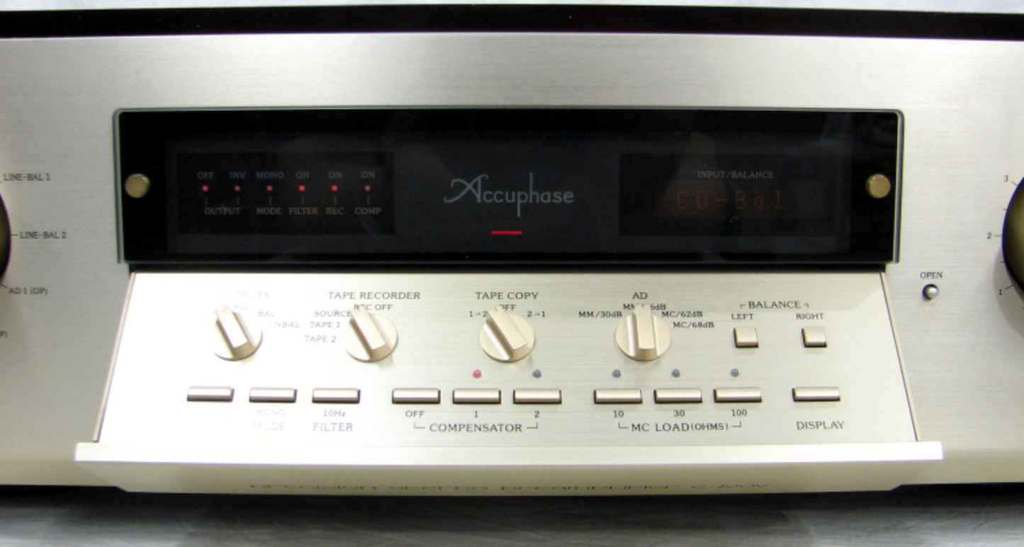 Accuphase C-290V Control Amplifier