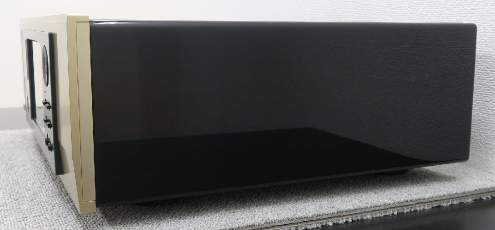 Accuphase DG-58 Digital Voicing Equalizer