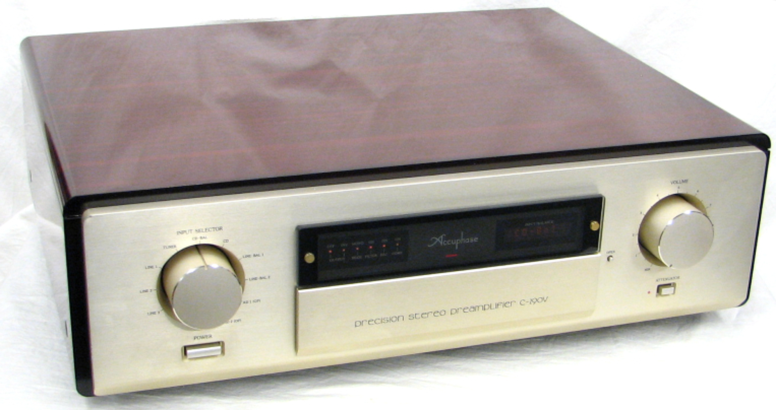 Accuphase C-290V Control Amplifier