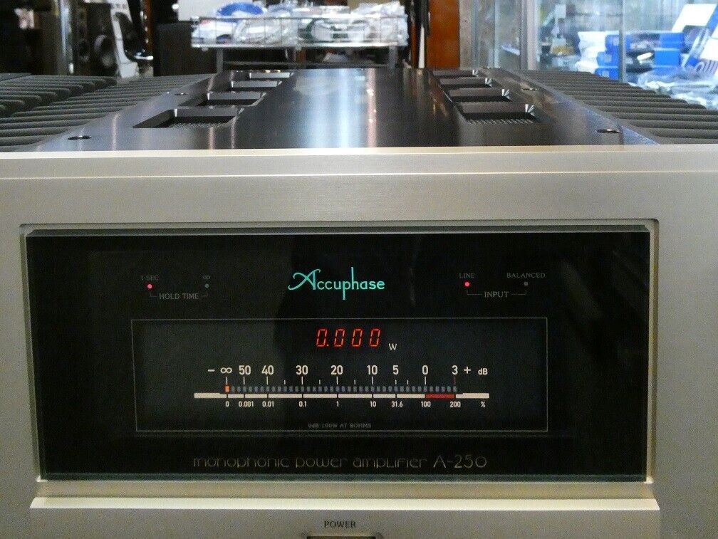 Accuphase A-250 Monoblock Power Amplifier Pure A Class