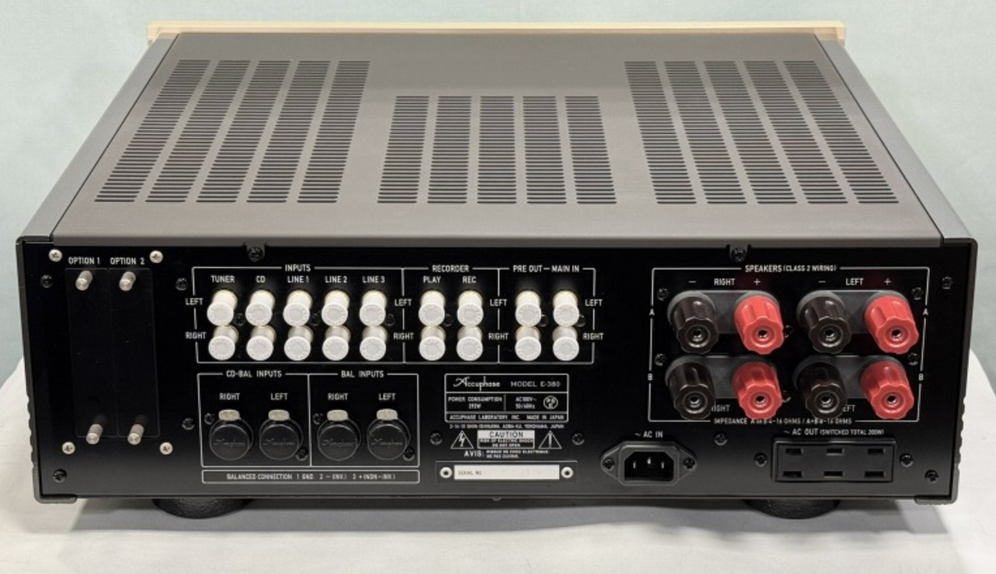 Accuphase E-380 Integrated Stereo Amplifier