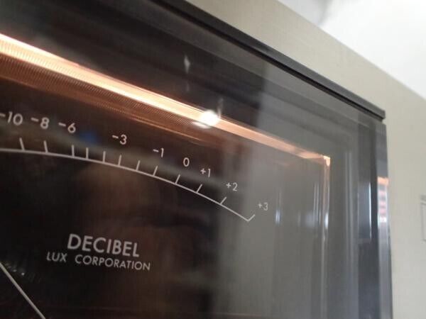 Vintage LUXMAN M-4000A Power Amplifier 1975 AC100V