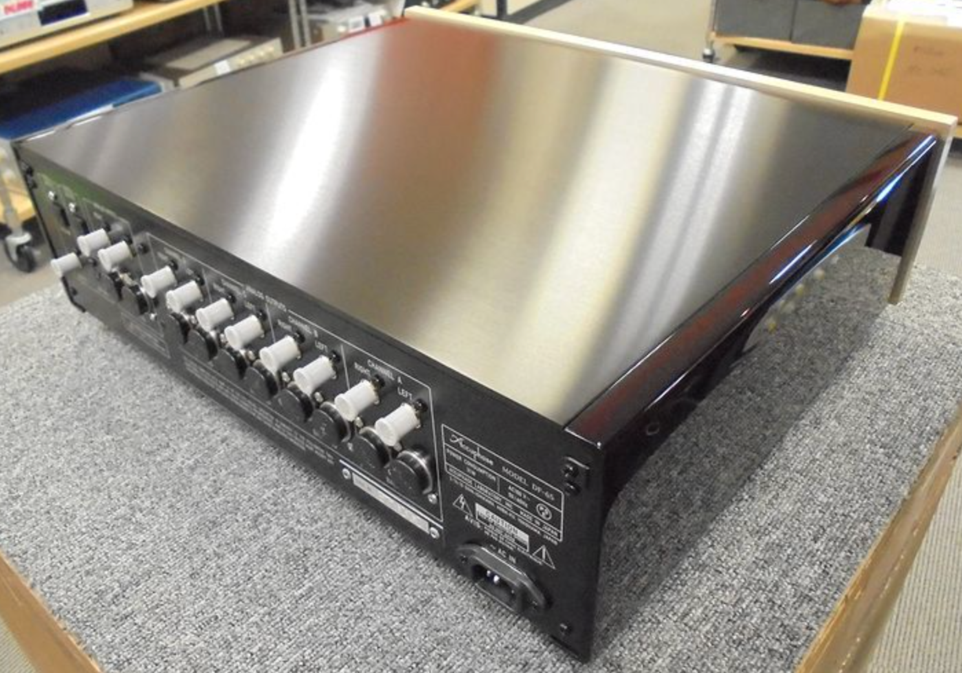 Accuphase DF-65 Digital Channel Divider