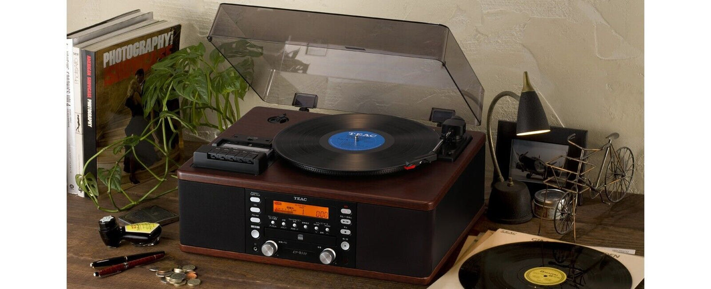 TEAC LP-R520-WA CD Recorder with Turntable and Cassette Player NEW