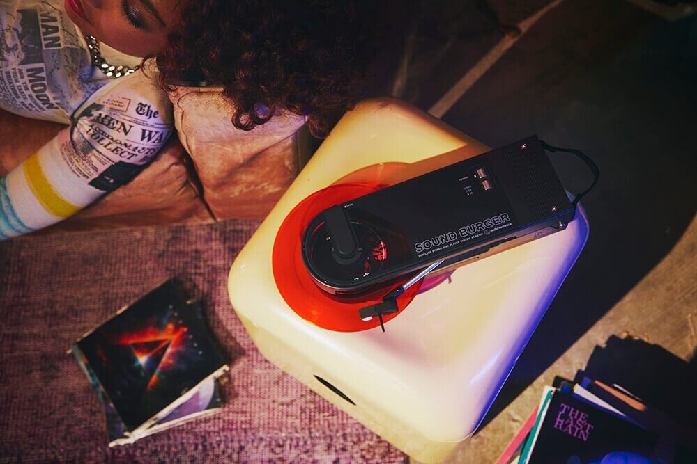 Audio Technica Sound Burger AT-SB727 Black Portable Turntable Bluetooth NEW