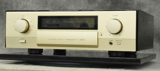 Accuphase C-2850 Class-A Preamplifier High-End Audio