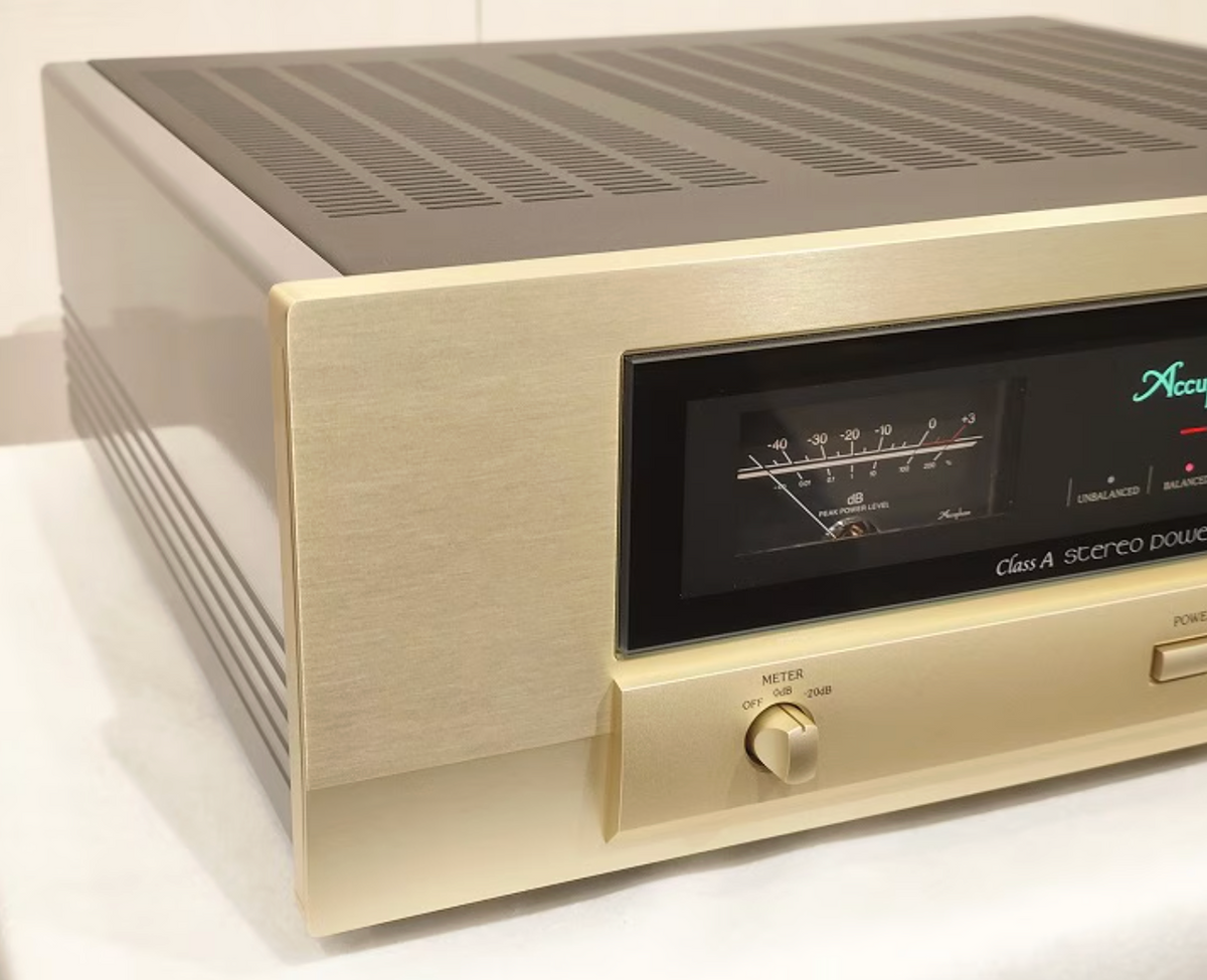 Accuphase A-35 Power Amplifier