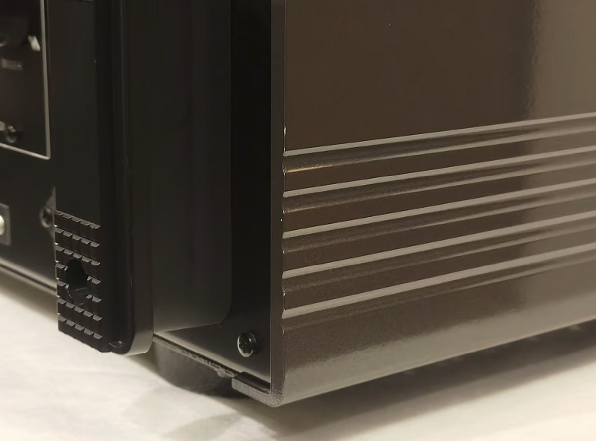 Accuphase A-35 Power Amplifier