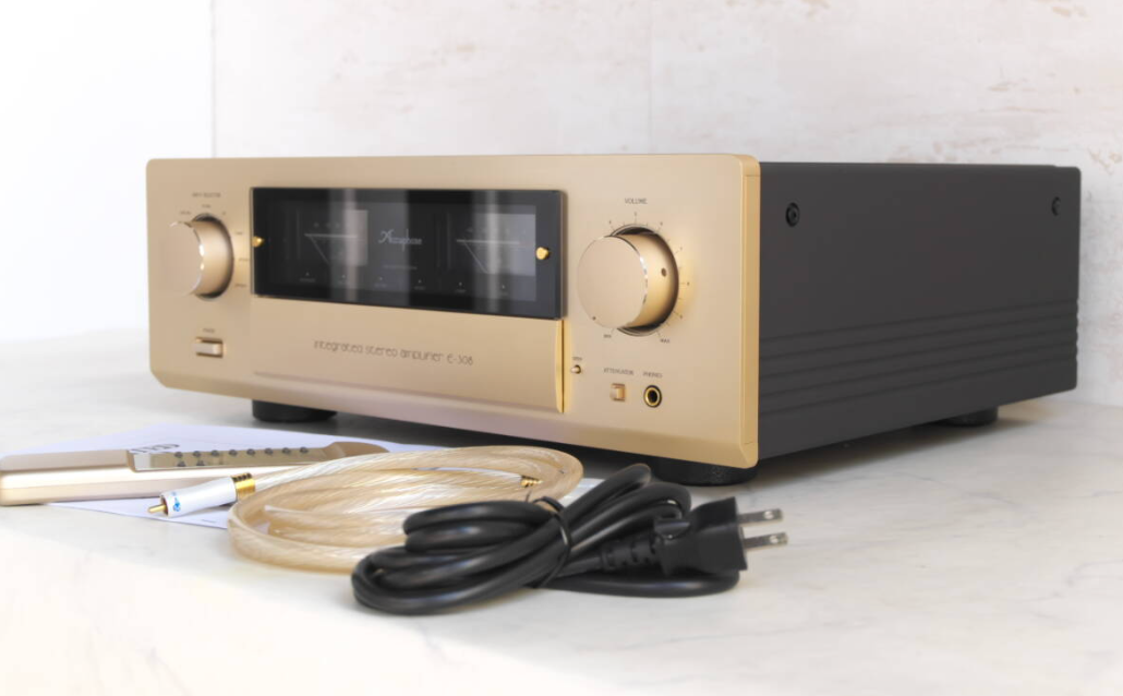 Accuphase E-308 Integrated Amplifier