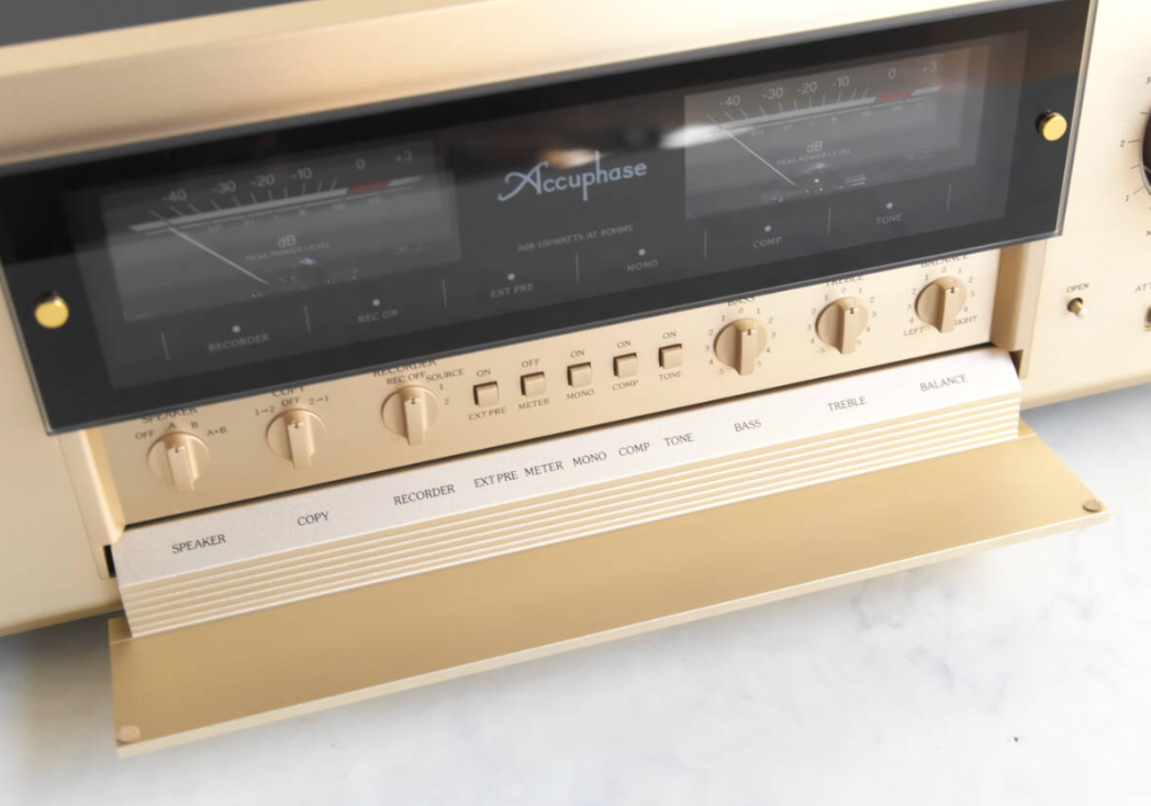 Accuphase E-308 Integrated Amplifier