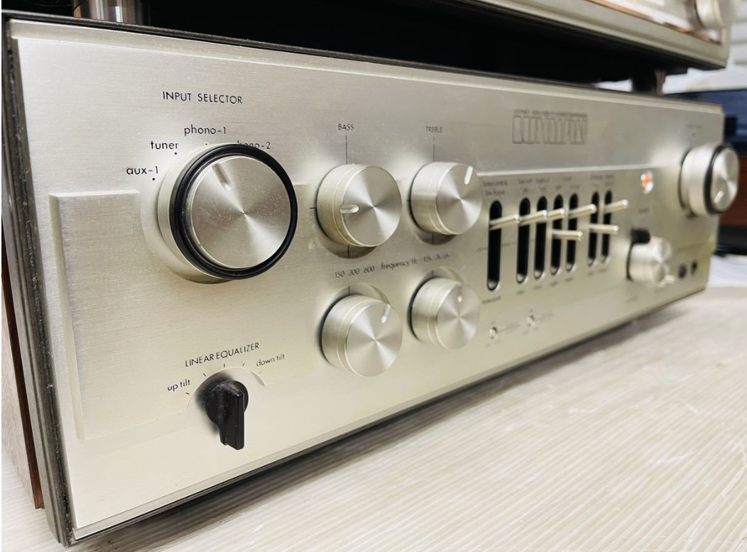 Vintage LUXMAN L-100 Integrated Amplifier & T-110 FM Stereo Tuner Set 1975 100V