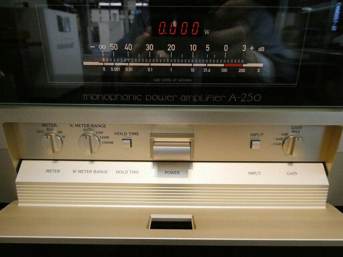 Accuphase A-250 Monoblock Power Amplifier Pure A Class