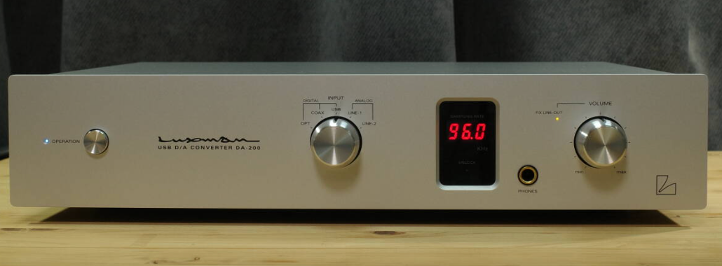 LUXMAN DA-200 D/A Converter Headphone Amplifier AC100V