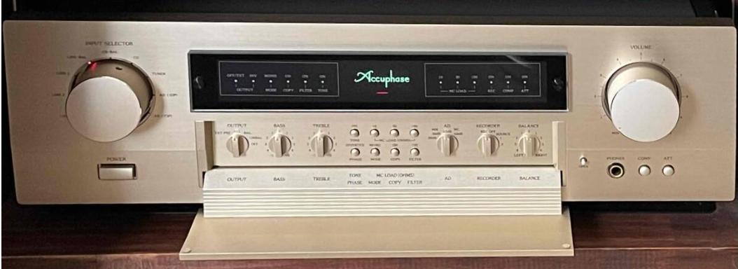 Accuphase C-2400 Control Amplifier