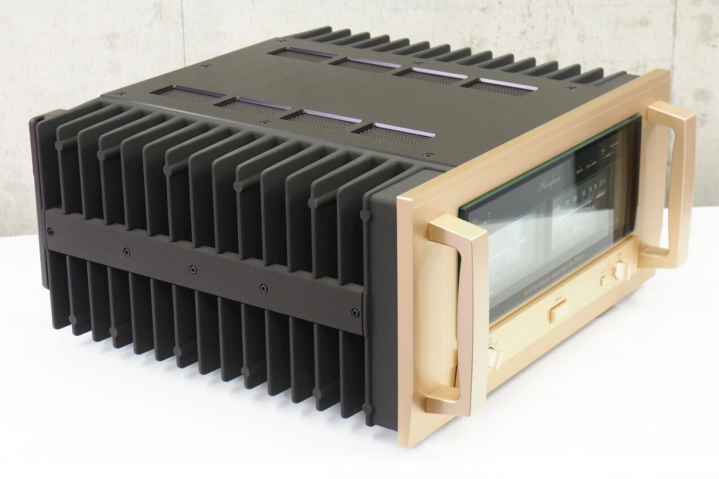 Accuphase P-7300 Stereo Power Amplifier