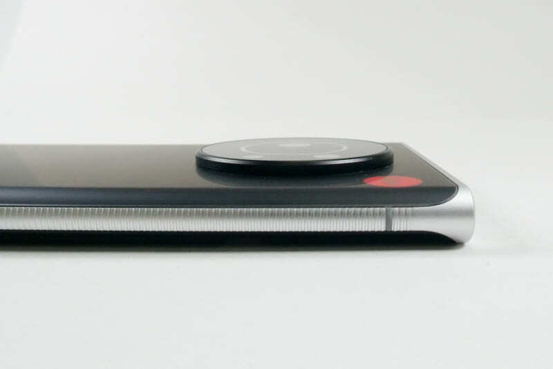 Leica Leitz Phone 3 : L'appareil Photo Phare Avec Un Capteur De 1 Pouce Un Ecran Oled De 240 Hz Et La Simulation Noctilux Est Devoile.825950.0 Leica Leitz Phone 3 : L'appareil Photo Phare Avec Un Capteur De 1 Pouce Un Ecran Oled De 240 Hz Et La Simulation Noctilux Est Devoile.825950.0