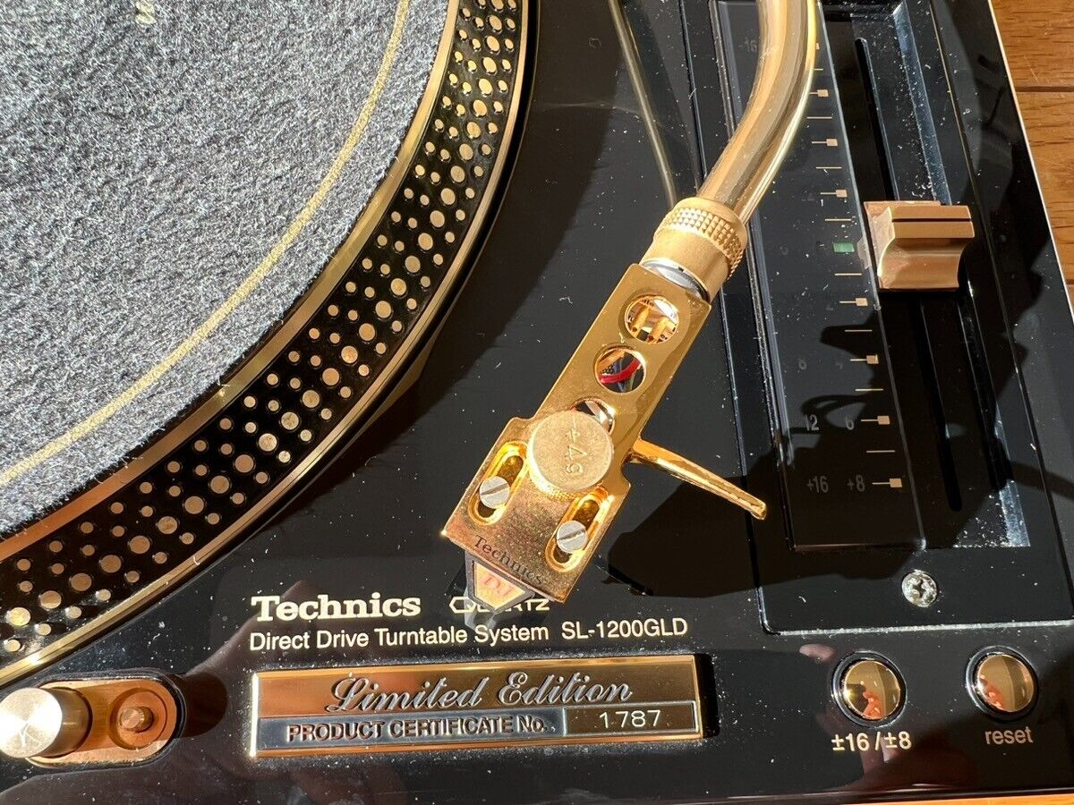 Technics SL-1200GLD 24K Gold-Plated Limited Edition 2 sets DJ Turntable LP  Rare